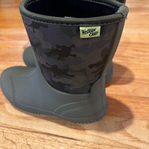 Western Chief Olive Green and Black Camo Kids Rain Boots